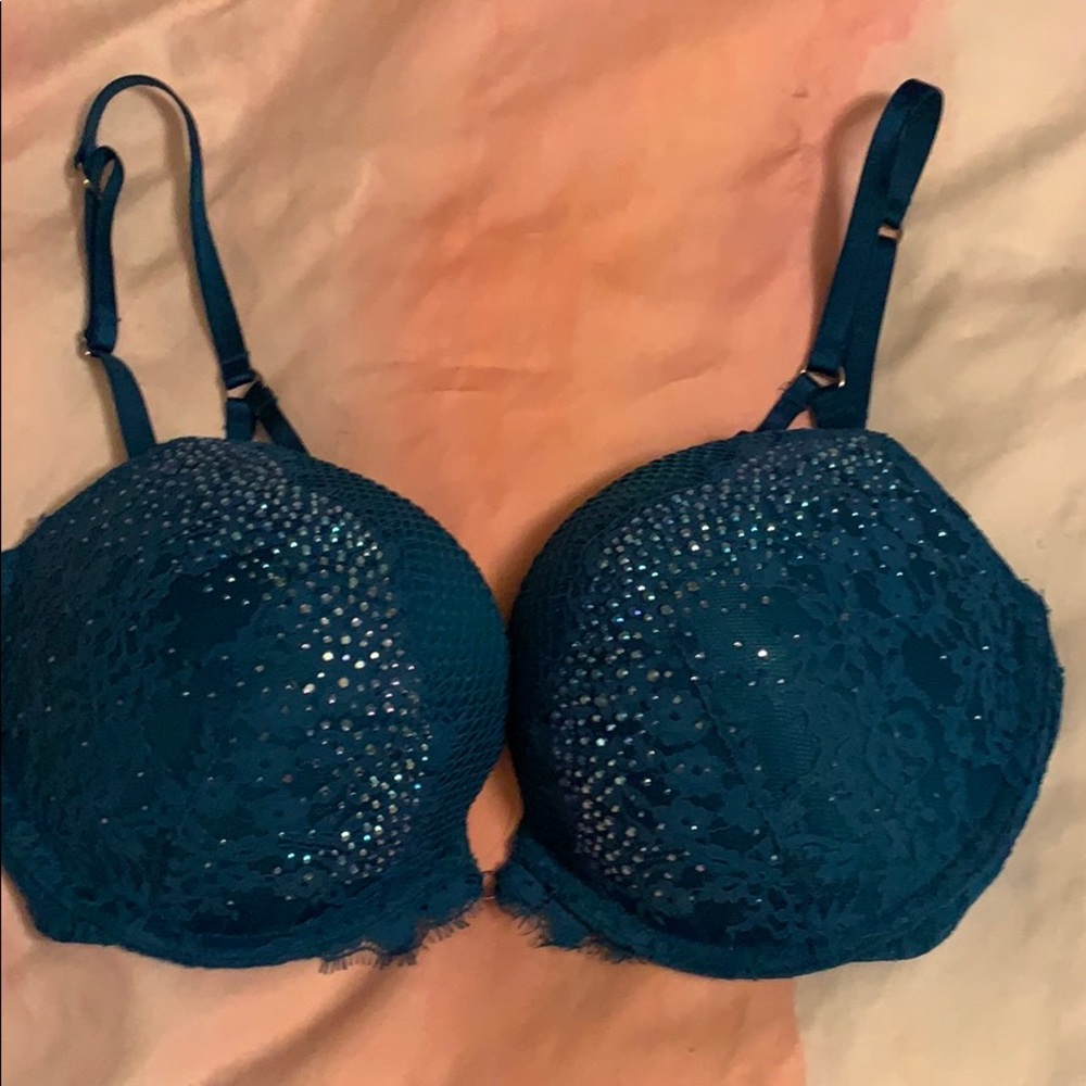 Victoria’s Secret bra